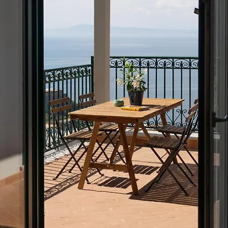Apartament Chiara Vico Equense